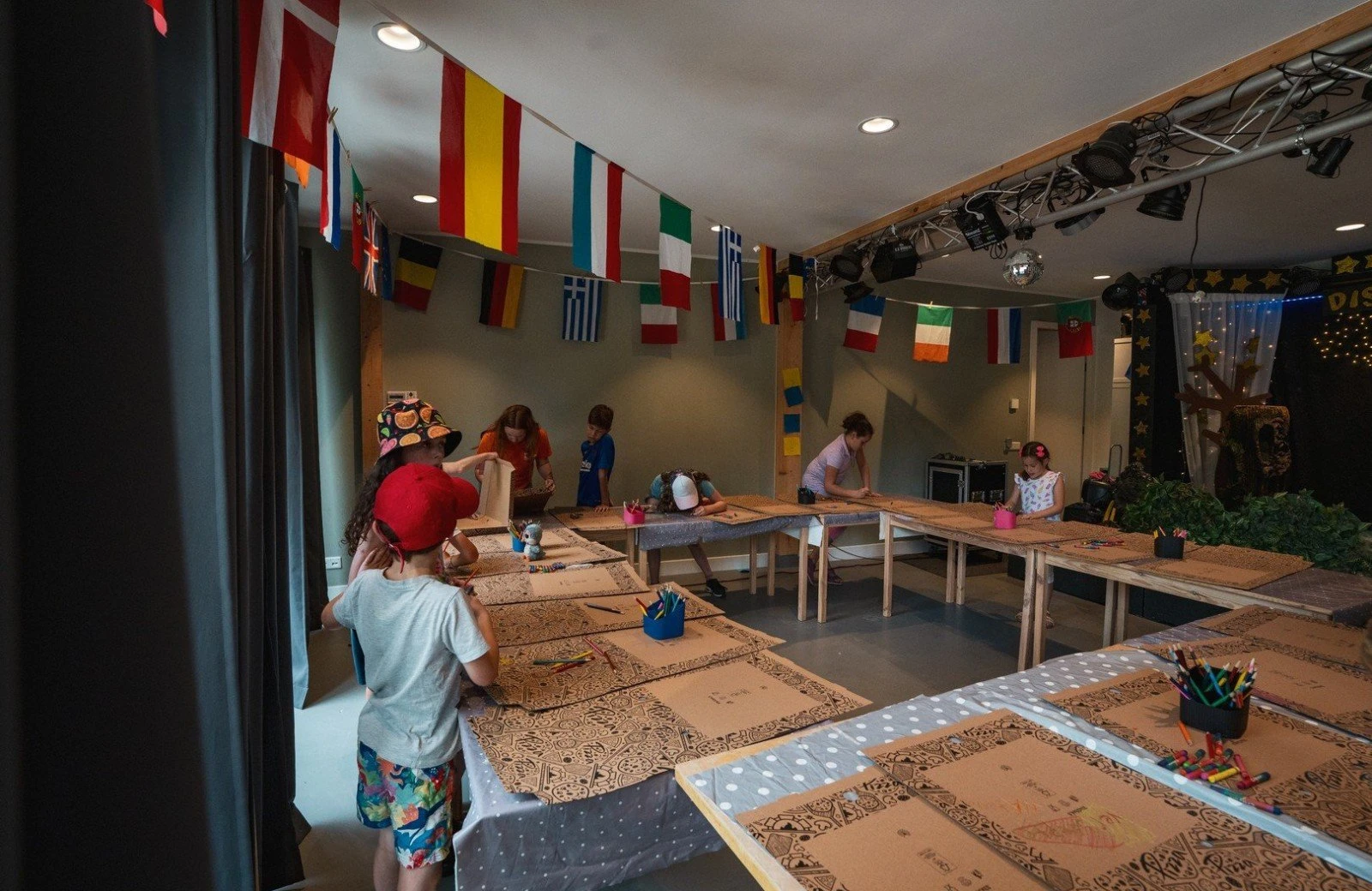 Animatie op delftse hout