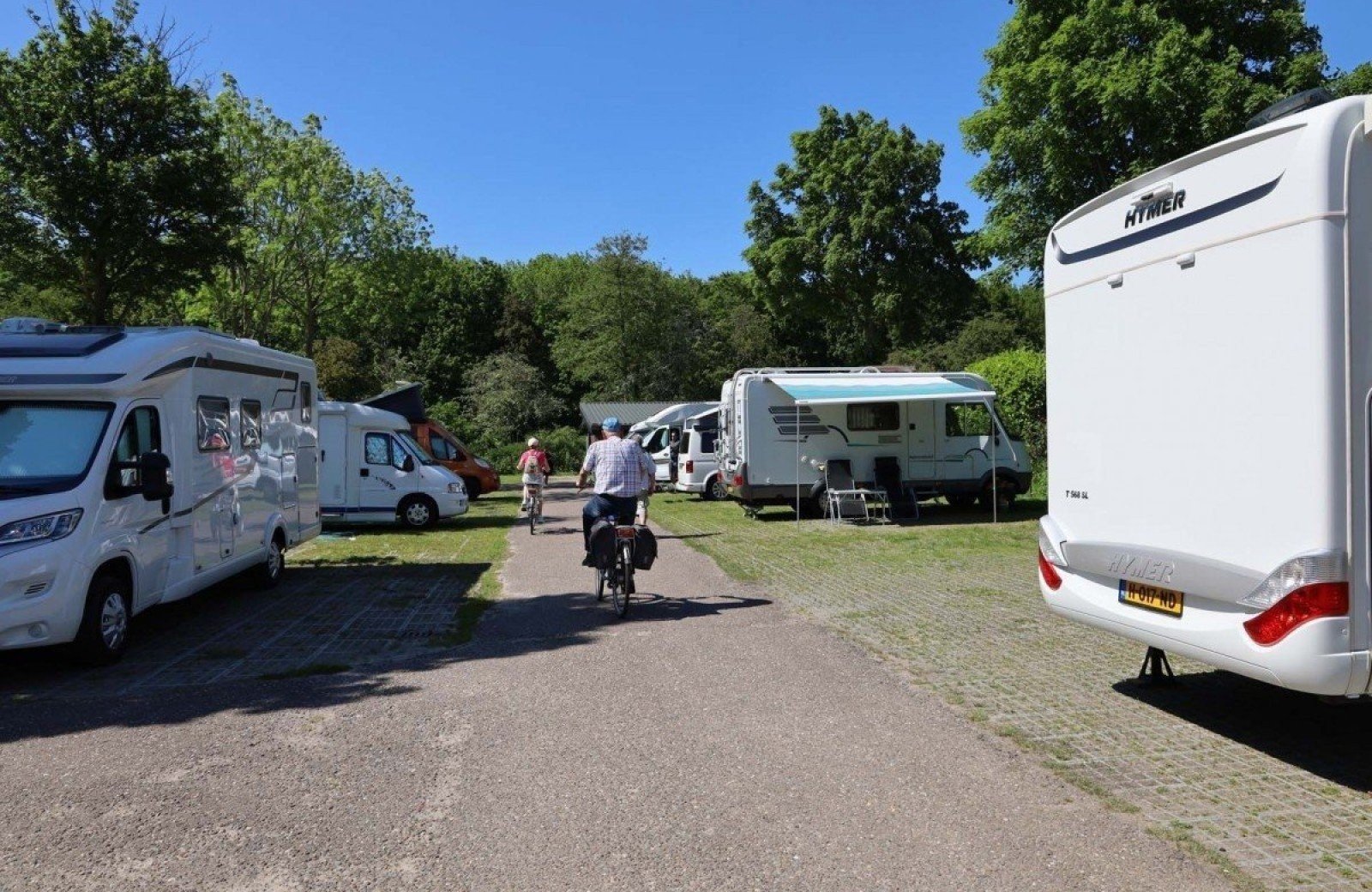 Camperplaats op delftse hout