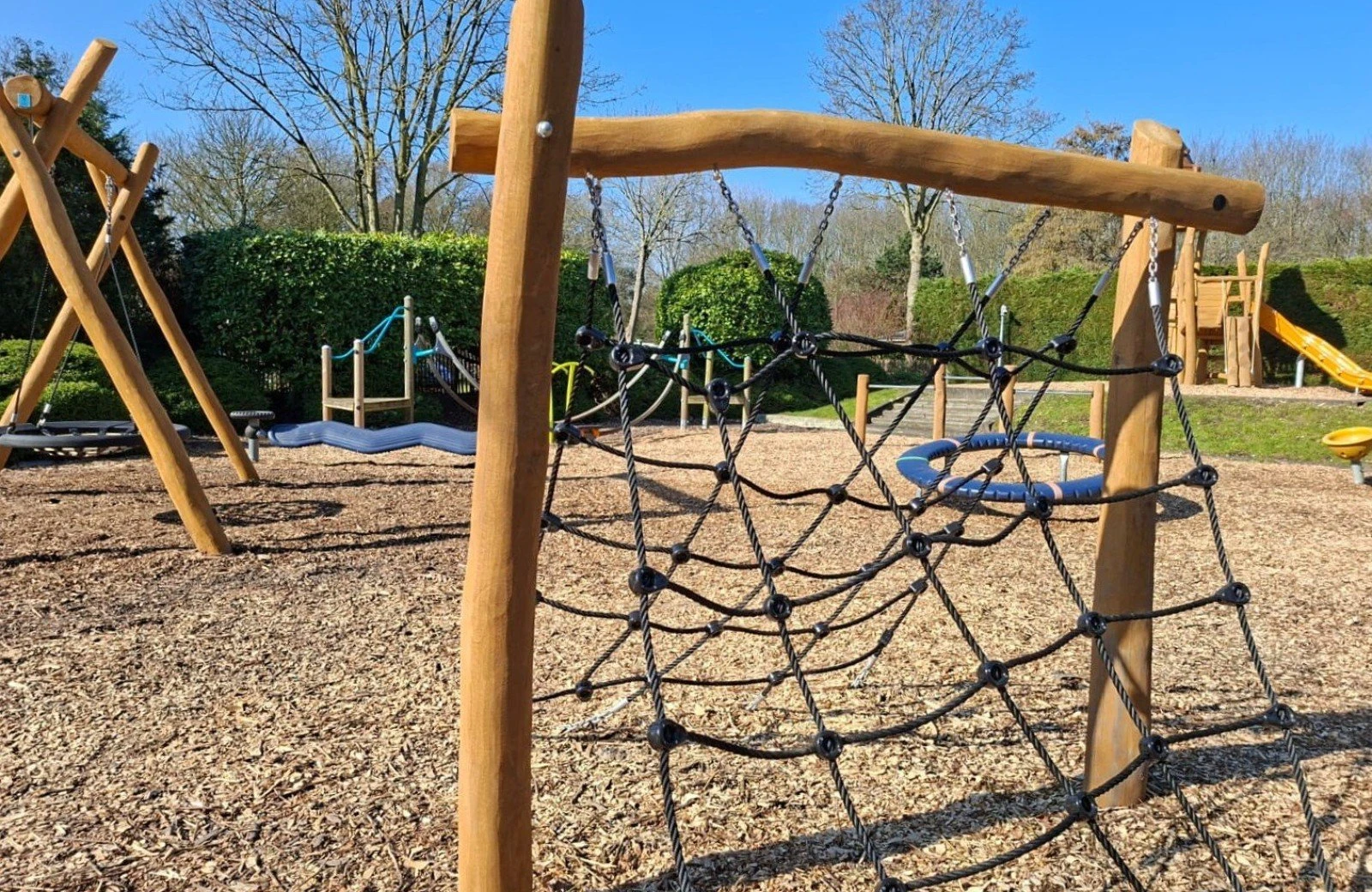 Recreatiepark delftse hout in delft heeft de speeltuin vernieuwd 2